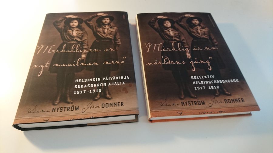 Merkillinen on nyt maailman meno, suomen- ja ruotsinkieliset laitokset